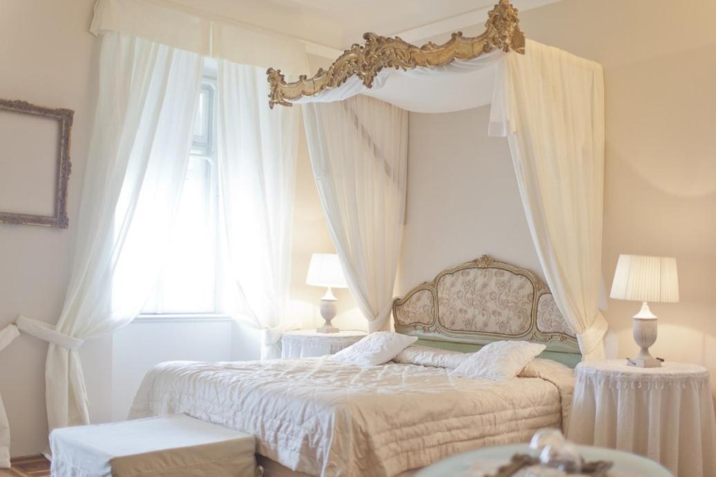 Piazza Venezia Le Guest house *