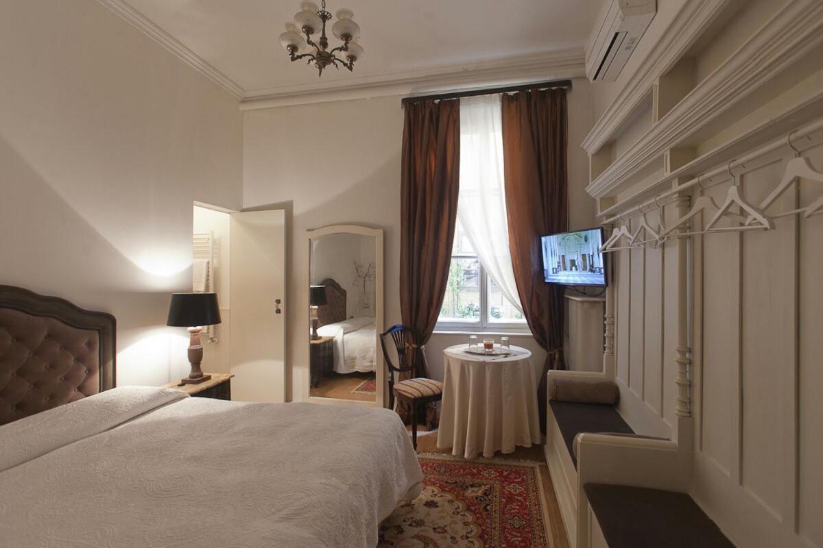 Piazza Venezia Le Guest house